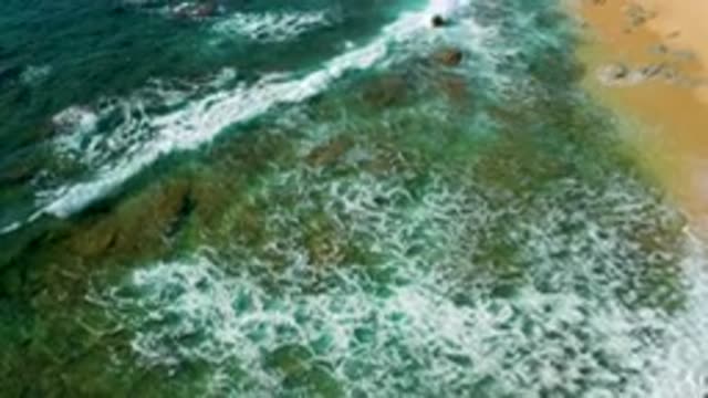SHIPWRECKS BEACH BCS MEXICO-2020: Rocks On A Blue Sea Water