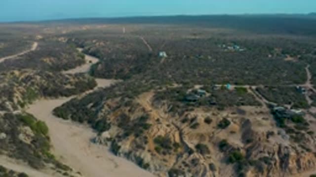 M12-20-0231-07-29-20-2020-shipwrecks-beach-bcs-mexico-DJI_0773_0004.mp4