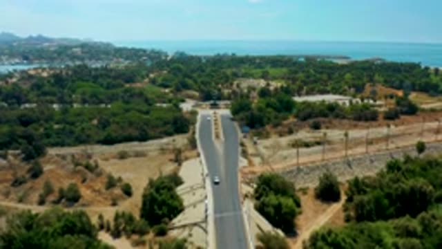 SAN JOSE DEL CABO MEXICO-2020: Footage Of A Divergent Highway And The Camera
