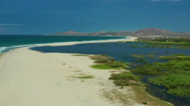 SAN JOSE DEL CABO MEXICO-2020: Clean Sea Water With Mild Waves Coming