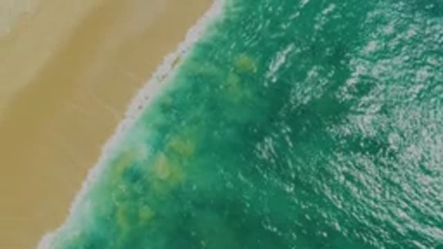 LAGUNA BEACH BCS MEXICO-2020: The Azure Water Of The Ocean Waves Crash On The