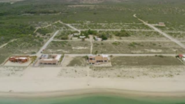 LA RIBERA BCS MEXICO-2020: Panning Over Beach-side Residential Development