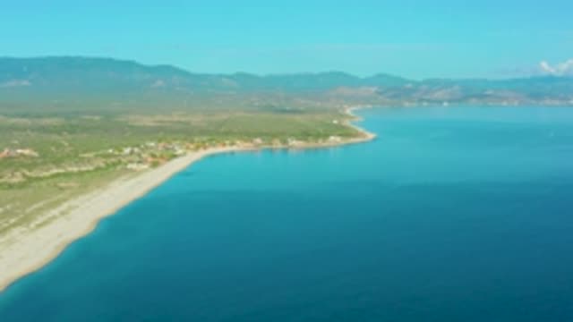 LA RIBERA BCS MEXICO-2020: Beautiful Beach Near A Large Lake Near Mountains