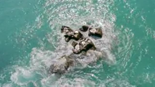 DREAMS BEACH BCS MEXICO-2020: Hard Strong Rock In The Blue Clear Sea Water White