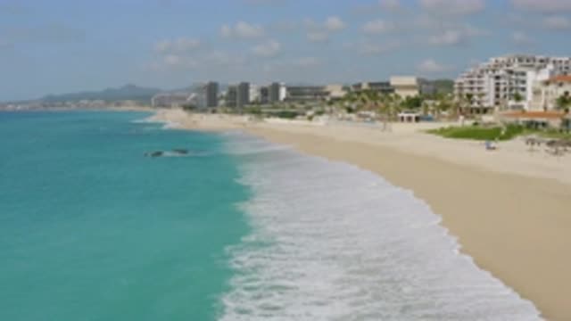 DREAMS BEACH BCS MEXICO-2020: Soothing Waves Crash Against A Vacation Beach On A