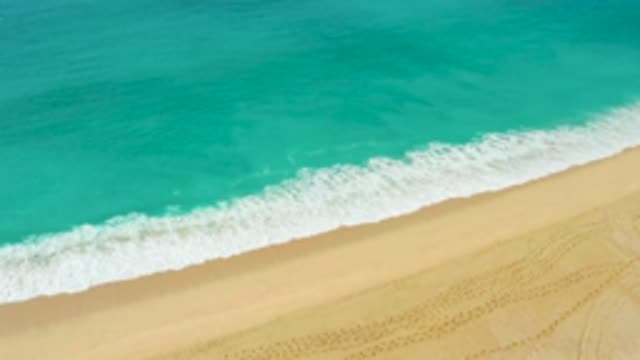 DREAMS BEACH BCS MEXICO-2020: Waves Crashing Onto Shore
