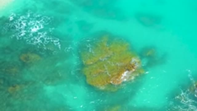 DREAMS BEACH BCS MEXICO-2020: Rocks Sinking Inside The Crystal Water