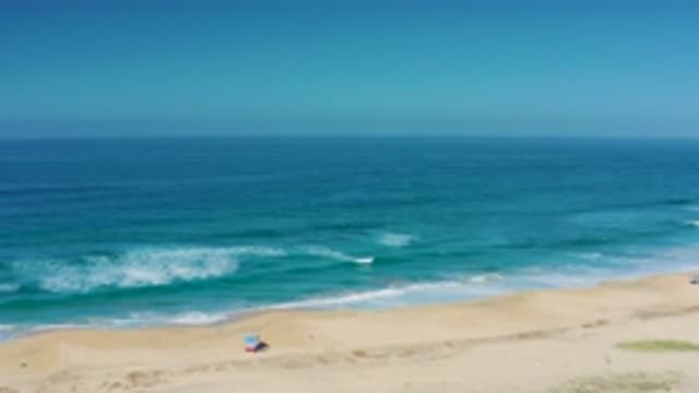 CERRITOS BCS MEXICO-2020: Waves Crashing On The Beach On A Hot Sunny Day