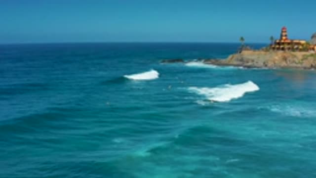 CERRITOS BCS MEXICO-2020: Video Showing Blue Water And White Waves Near Fort