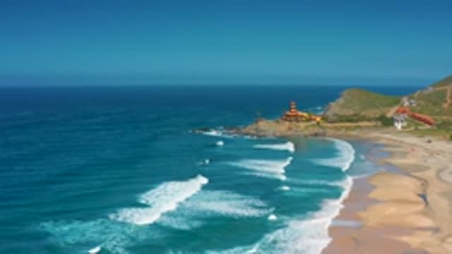 CERRITOS BCS MEXICO-2020: Scenic View of Beautiful Coastline with Waves Hitting