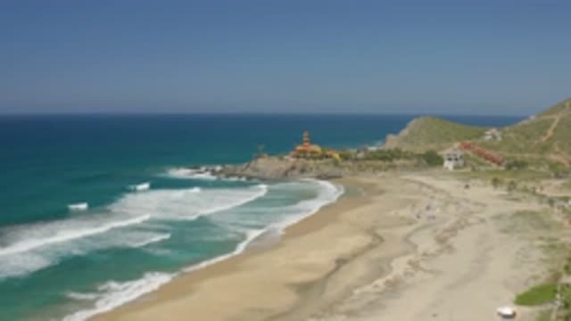 CERRITOS BCS MEXICO-2020: Sea Waves Creating Foams Near The Beach Surrounding