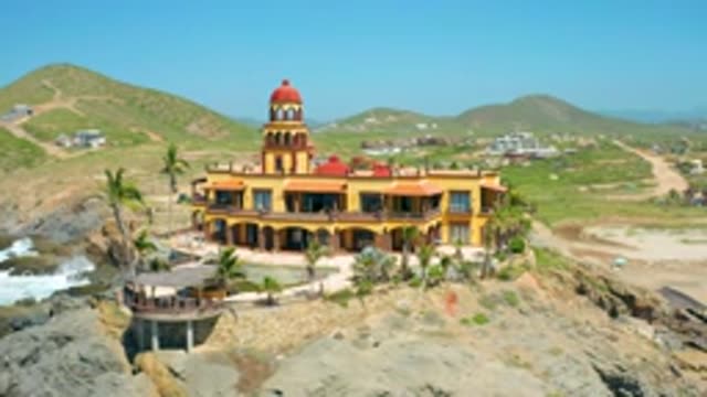 CERRITOS BCS MEXICO-2020: Big Castle in the Middle of Nowhere for the Frog