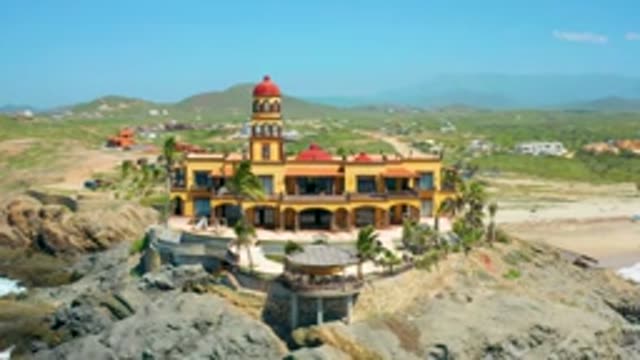 CERRITOS BCS MEXICO-2020: A Great Amazing Big Castle Yellow With Little Of Red