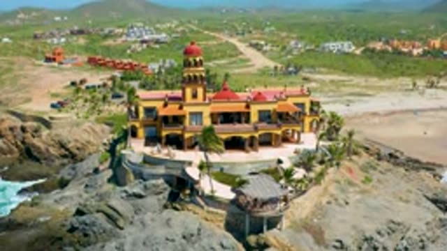 CERRITOS BCS MEXICO-2020: A Lonely Beautiful Resort Building Alongside The Beach