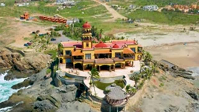 CERRITOS BCS MEXICO-2020: The Lake House Mansion Sitting On Rocks On A Beach In