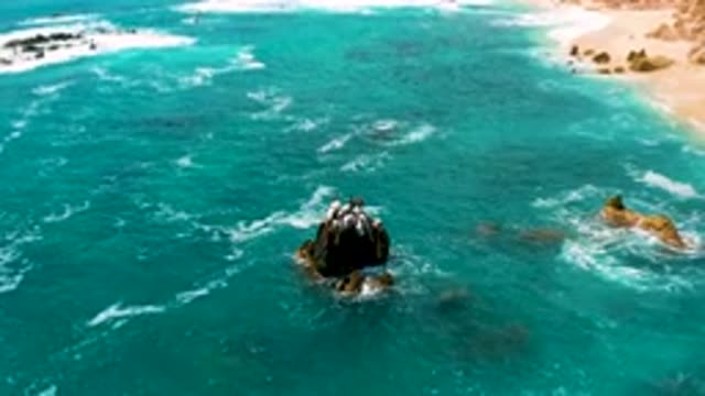 SECRETS MARQUIS LOS CABOS MEXICO-2020: Blue Water Washes Through Protruding Rocks