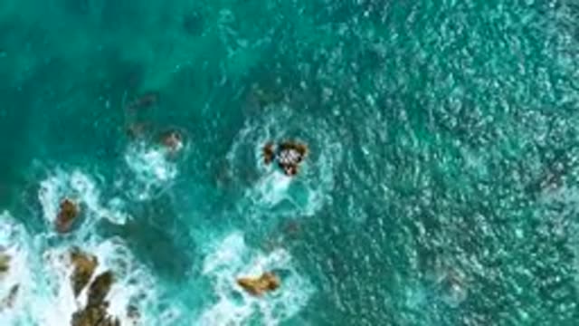 SECRETS MARQUIS LOS CABOS MEXICO-2020: Blue Ocean Waves Breaking On Small Rocky