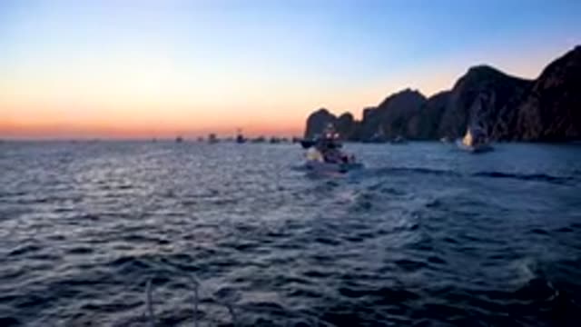 CABO SAN LUCAS MEXICO-2020: Watching Boats From Afar