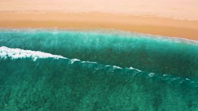 EL CARDONCITO BCS MEXICO-2020: The Beach Waves Onto The Sand
