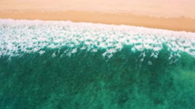 EL CARDONCITO BCS MEXICO-2020: Waves That Hit The Shore And Retract Leaving The