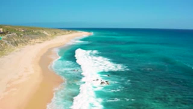 EL CARDONCITO BCS MEXICO-2020: Aerial Footage Of Water Crashing Along A