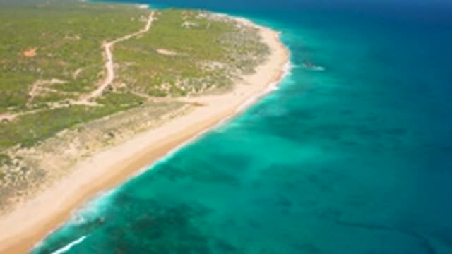 EL CARDONCITO BCS MEXICO-2020: Beautiful Panning Scene Of A Brilliant Blue Ocean