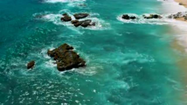 EL CARDONCITO BCS MEXICO-2020: Crystalline Water Waves Hitting The Rocks On A