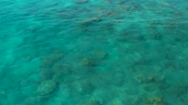 EL CARDONCITO BCS MEXICO-2020: Rippling Clear Blue Water Over Shallow And Rocky