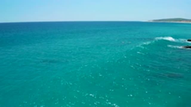 EL CARDONCITO BCS MEXICO-2020: Crystal Clear Blue Sea Water With Mild Waves