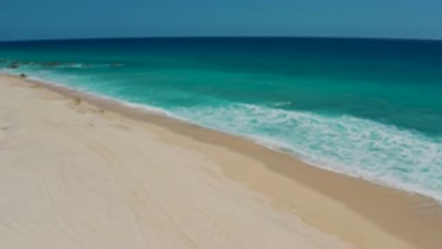 EL CARDONCITO BCS MEXICO-2020: Gentle Sea Movement Near Shoreline