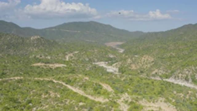 LA PALMA BCS MEXICO-2020: Mountains Hills Valleys Sand Dirt Roads Sky Bird Flying